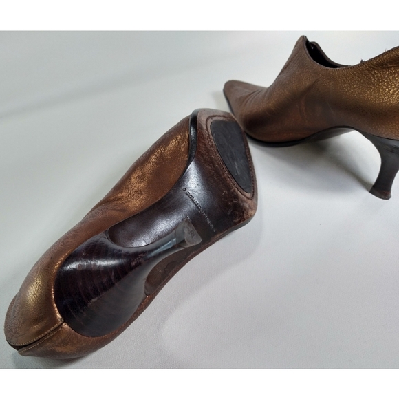 Genuine Leather Donald J Pliner Lyndie Distress Metallic Bronze Booties - Picture 7 of 8